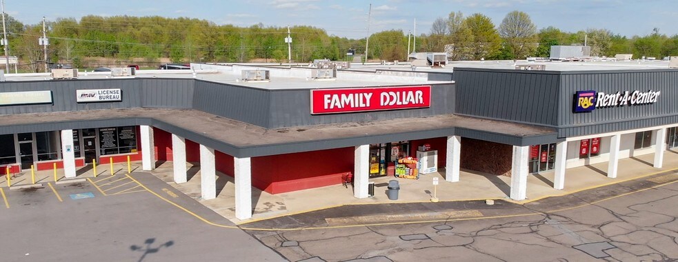 More Photos Of 2700-2790 Mahoning Ave NW, Warren Storefront For Lease