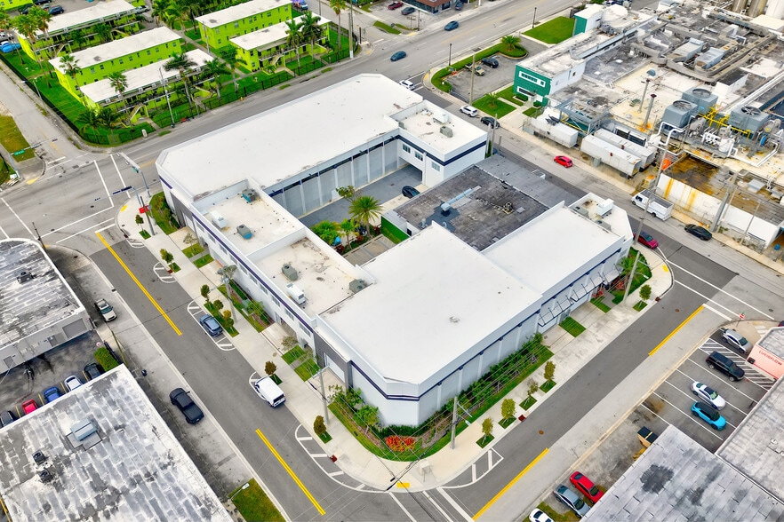 More Photos Of 235 NE 67th St, Miami Warehouse For Lease