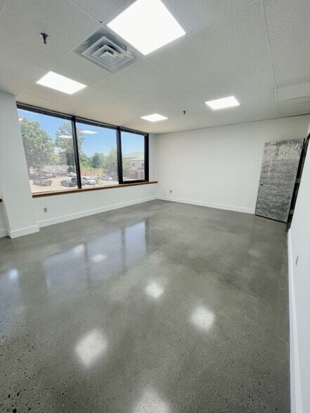 More Photos Of 8 John Walsh Blvd, Peekskill Office For Lease