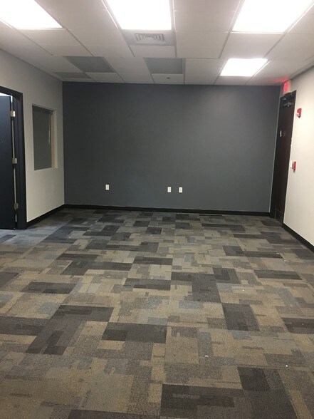 More Photos Of 6030 Hollywood Blvd, Pembroke Pines Office Residential For Lease