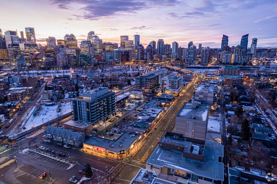 More Photos Of 330 10th St NW, Calgary Storefront For Lease