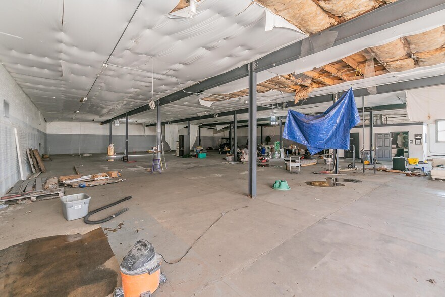 More Photos Of 1820 Canton St, Dallas Warehouse For Sale