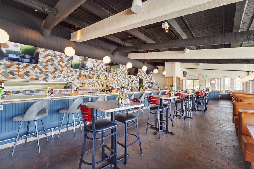 More Photos Of 2133 S Sheridan Blvd, Denver Restaurant For Lease