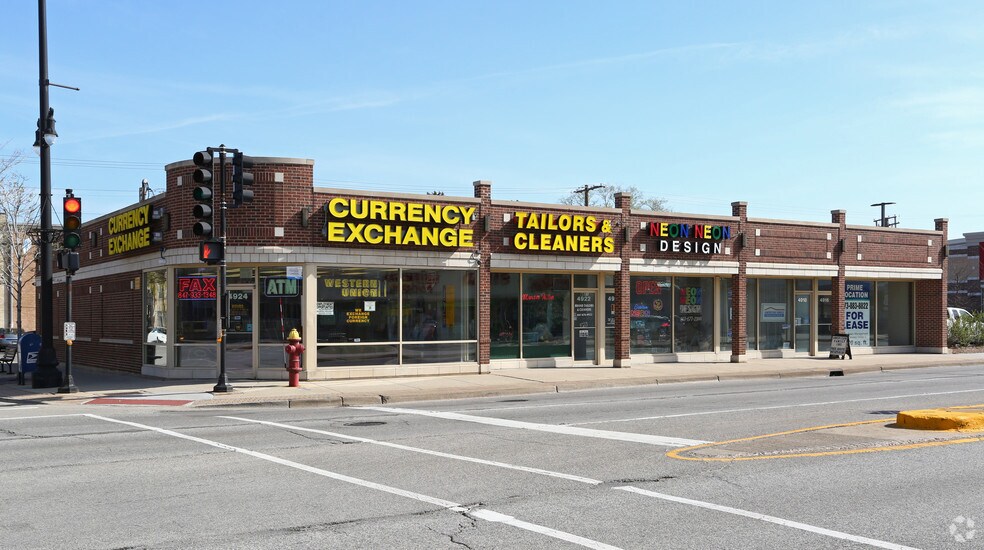 More Photos Of 4916-4924 W Dempster St, Skokie Storefront For Lease