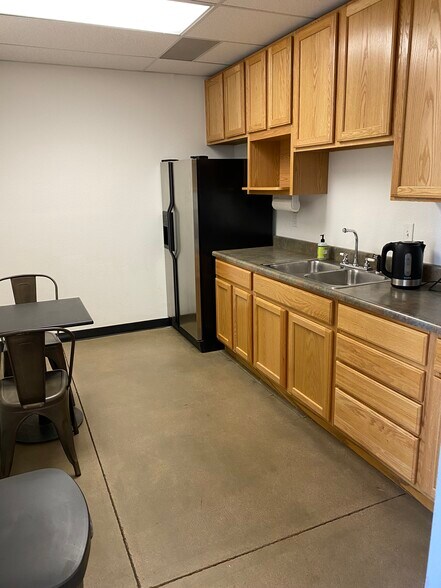 More Photos Of 11919 W I-70 N, Wheat Ridge Warehouse For Sale