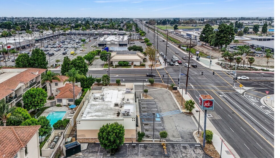 More Photos Of 6012 Edinger Ave, Huntington Beach Freestanding For Sale