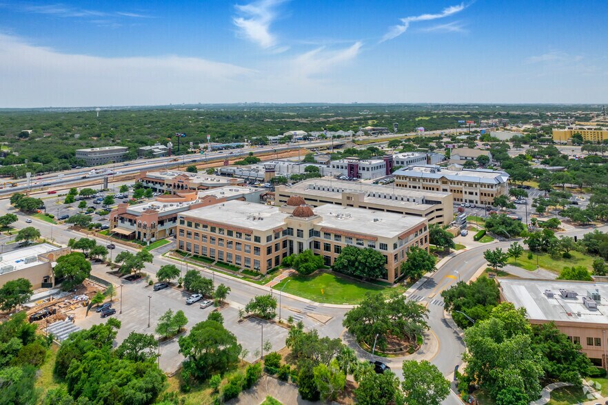 More Photos Of 18615 Tuscany Stone, San Antonio Office For Lease