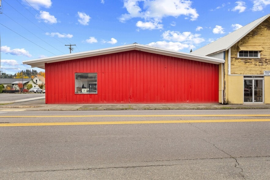 More Photos Of 138 Hodgden N st, Tenino Flex For Lease
