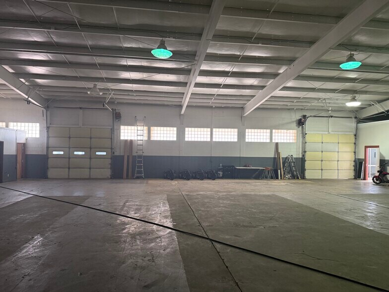 More Photos Of 620 W Vermijo Ave, Colorado Springs Warehouse For Lease