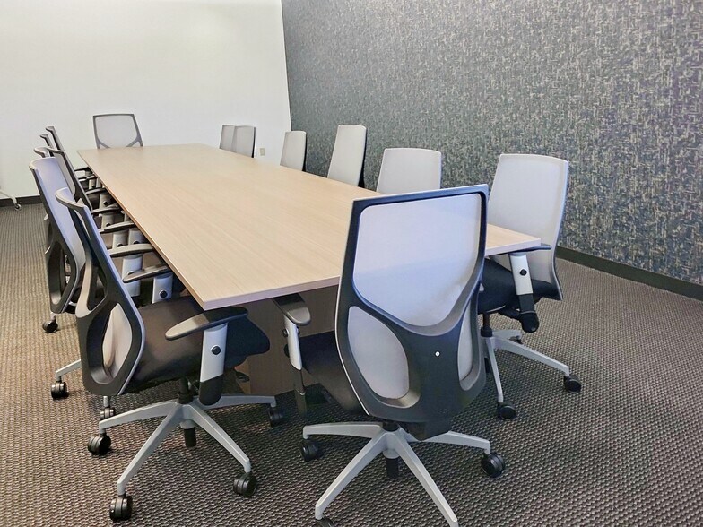 More Photos Of 100 Horizon Center Blvd, Hamilton Coworking Space