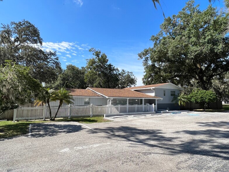 More Photos Of 505 Westbrook Ave, Brandon Office For Sale
