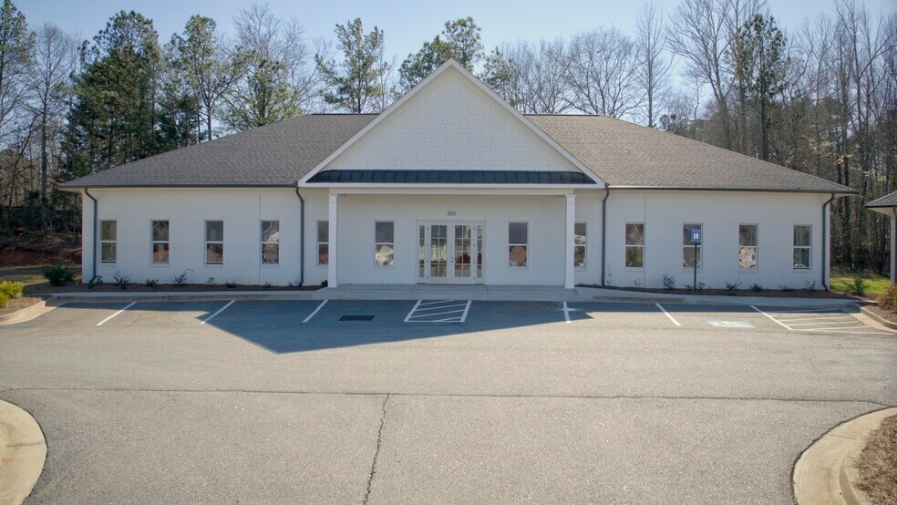 Primary Photo Of 2053 Experiment Station Rd, Watkinsville Medical For Sale