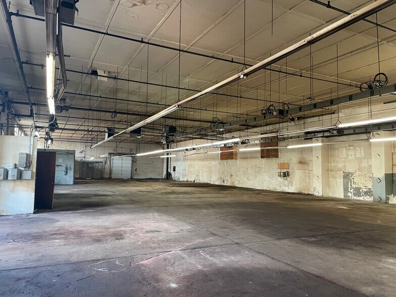 More Photos Of 12 Jacques St, Worcester Warehouse For Sale