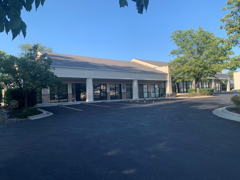 Primary Photo Of 104 NE 72nd St, Gladstone Storefront Retail Office For Lease