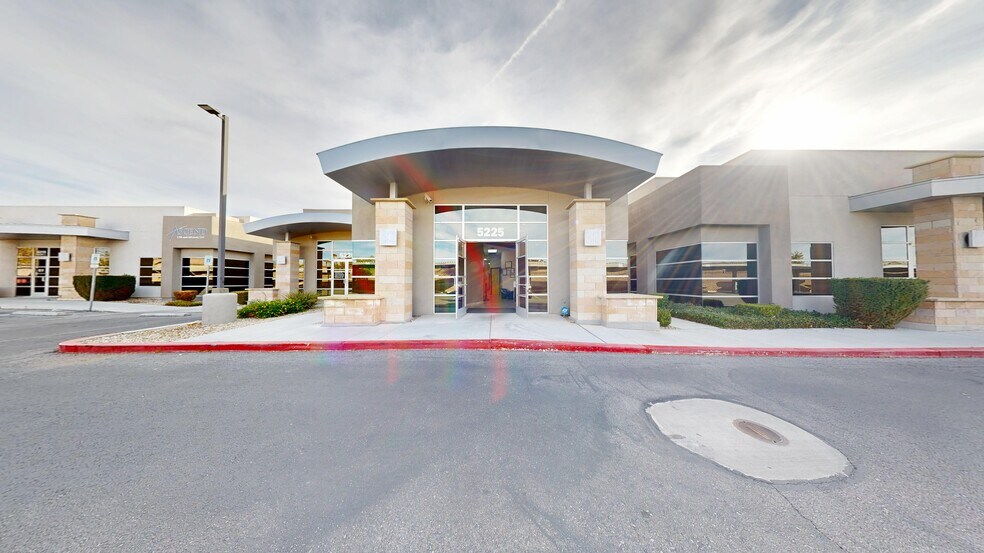 More Photos Of 5225 S Durango Dr, Las Vegas Medical For Sale