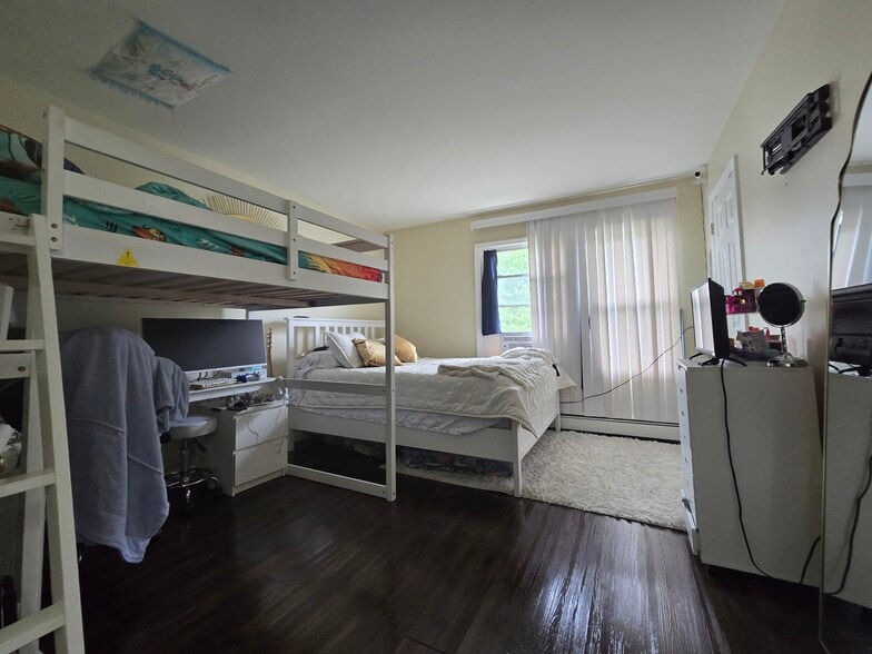 More Photos Of 288 W Clinton St, Dover Apartments For Sale