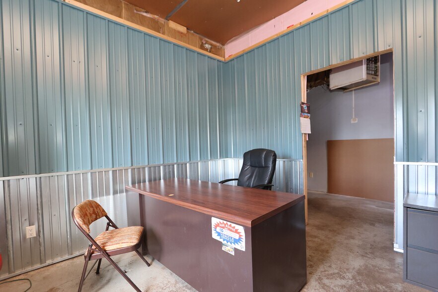 More Photos Of 322 N Sandusky Ave, Bucyrus Industrial For Sale