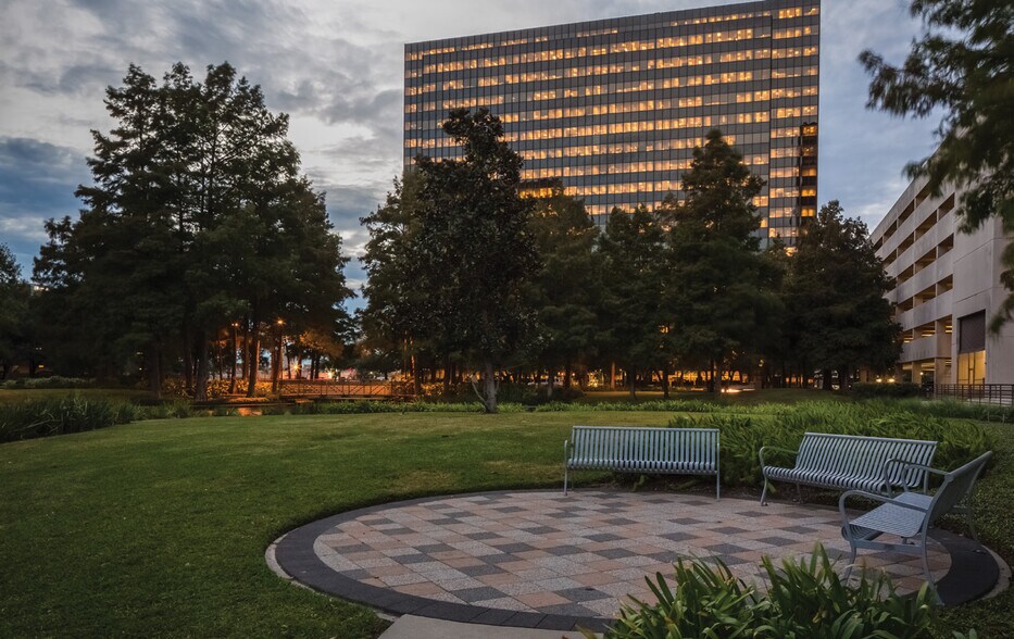 More Photos Of 3000 Post Oak Blvd, Houston Office For Lease