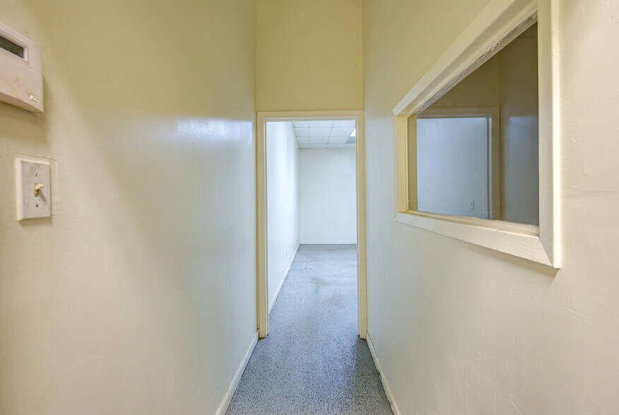 More Photos Of 139 Amboy St, Brooklyn Religious Facility For Lease