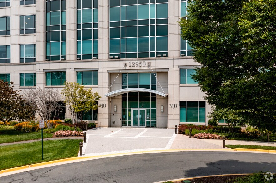 12950 Worldgate Dr, Herndon, VA 20170 Office For Lease