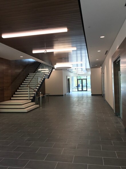 More Photos Of 1501 Belle Isle Ave, Mount Pleasant Office For Lease
