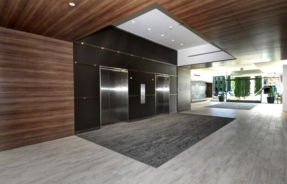 More Photos Of 895 Dove St, Newport Beach Office For Lease