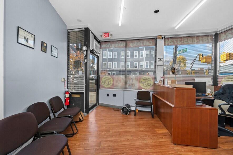 More Photos Of 97-101 Main St, Malden Storefront Retail Office For Lease