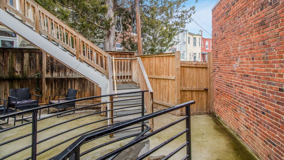 More Photos Of 1414-1416 Pennsylvania Ave SE, Washington Apartments For Sale