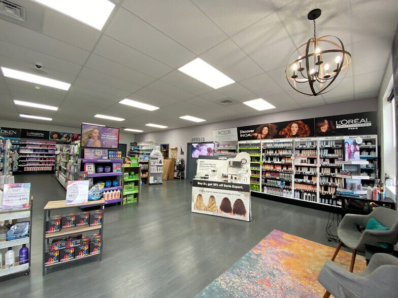 More Photos Of 1600 N Government Way, Coeur d'Alene Freestanding For Sale