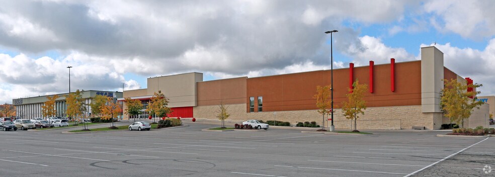 More Photos Of 221 Glendale Ave, St Catharines Freestanding For Lease