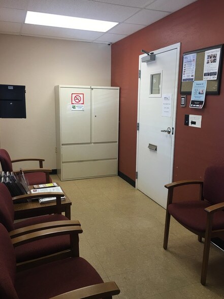 More Photos Of 43 S San Francisco St, Flagstaff Freestanding For Lease