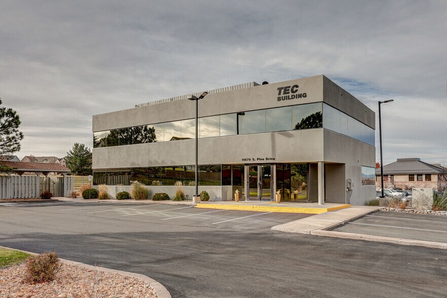 More Photos Of 11479 S Pine Dr, Parker Office For Sale