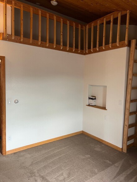 More Photos Of 41 Main St, Rollinsville Freestanding For Sale