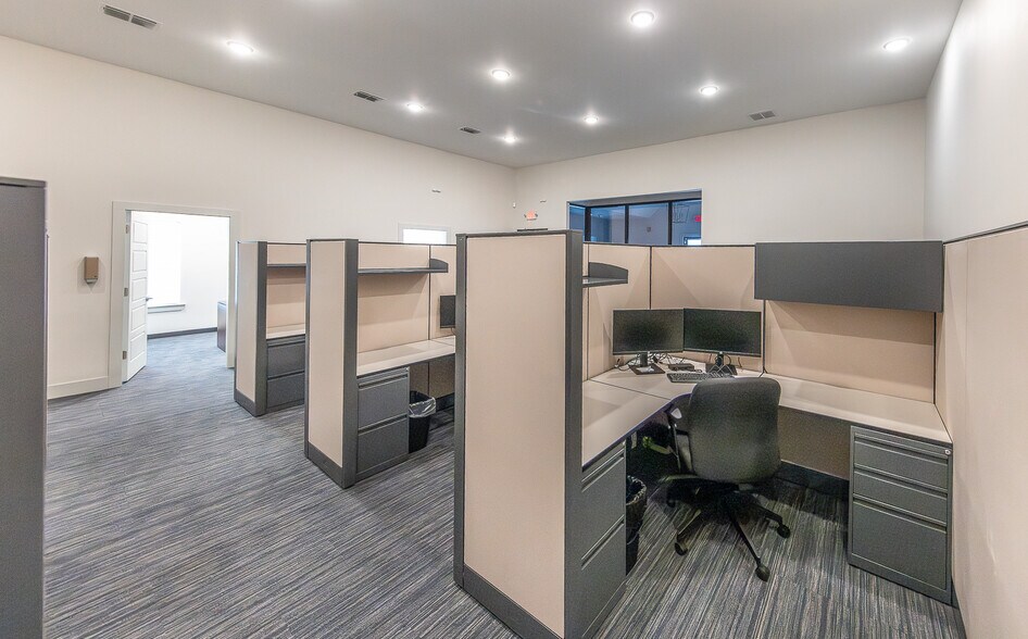 More Photos Of 5004 122nd St, Lubbock Office Residential For Lease