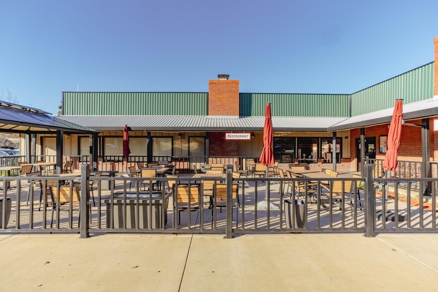 More Photos Of 5159 CA-140, Mariposa General Retail For Sale