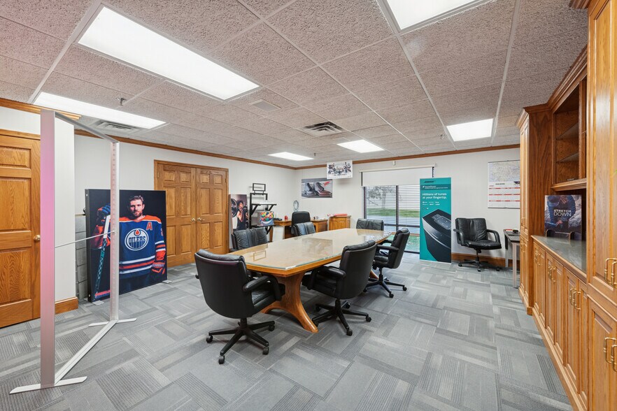 More Photos Of 1 Premier Dr, Long Lake Manufacturing For Sale