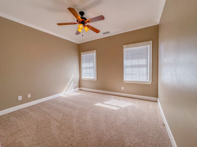 More Photos Of 2100 Gravel Springs Rd, Buford Medical For Lease