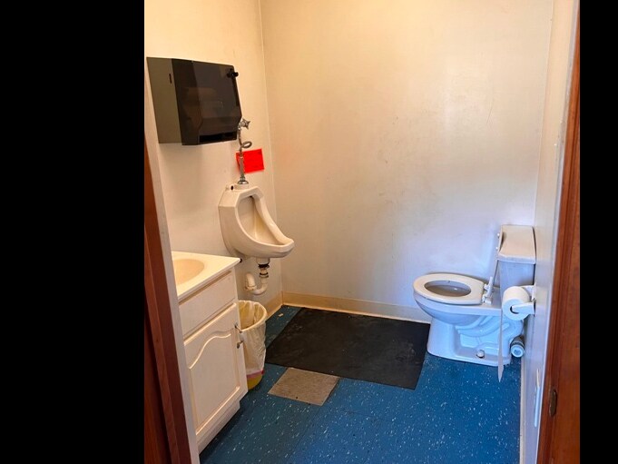 More Photos Of 534 E Allegany Ave, Emporium Restaurant For Sale