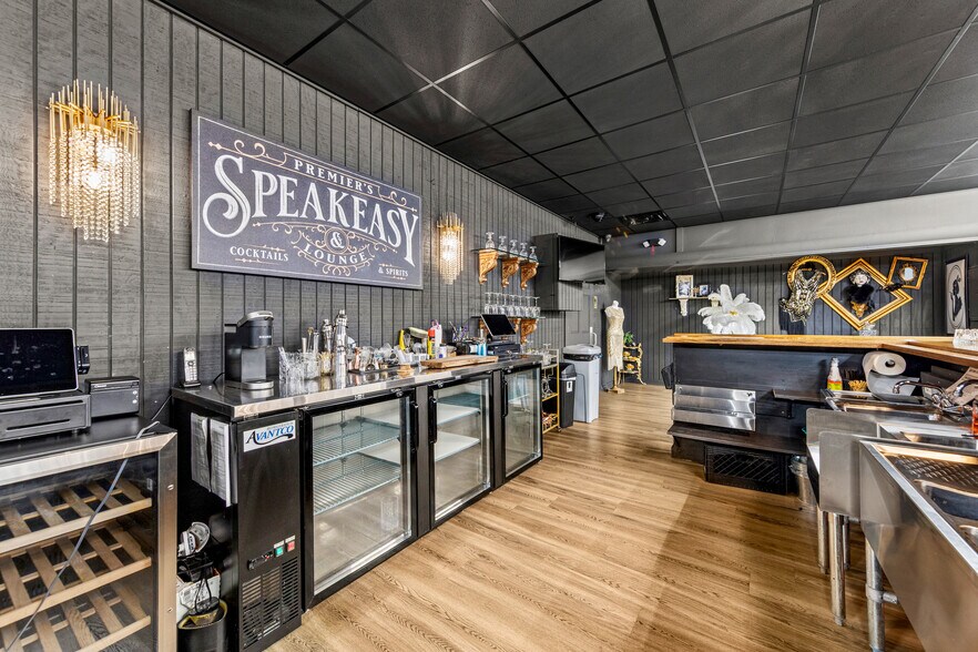 More Photos Of 32400 Geneva Rd, Salem General Retail For Sale