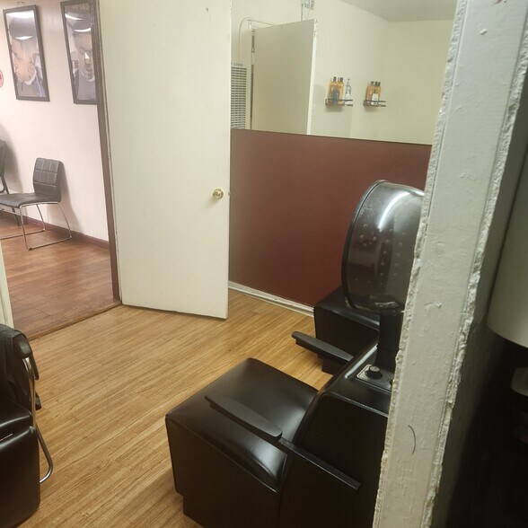 More Photos Of 1111 Ohio Ave, Richmond Industrial For Sale