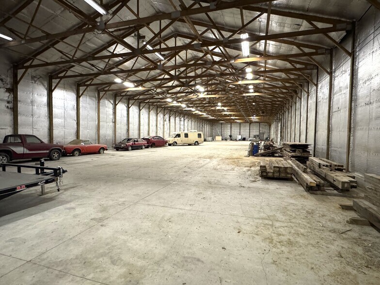 More Photos Of 155 1st St, Winthrop Warehouse For Lease