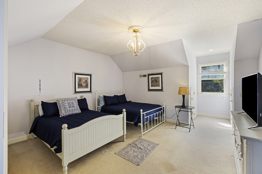 More Photos Of 3168 Stanyarne Dr, Charleston Multifamily For Sale