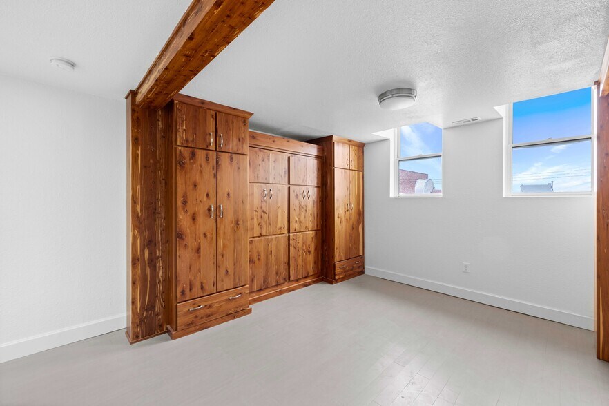 More Photos Of 104 1st Ave E, Newton Apartments For Sale