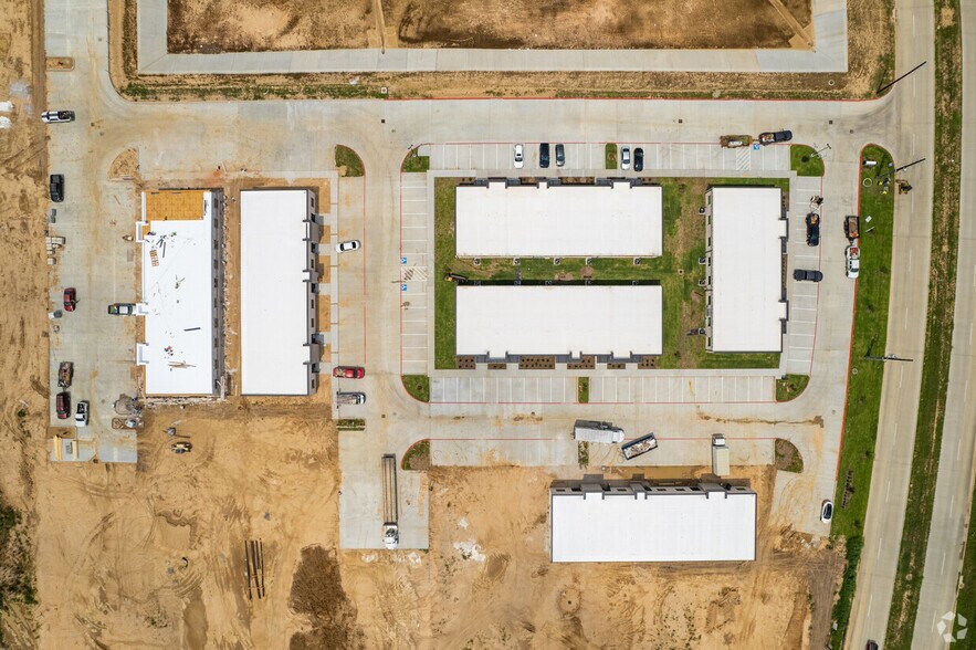 More Photos Of 30625 Kingsland, Brookshire Medical For Lease