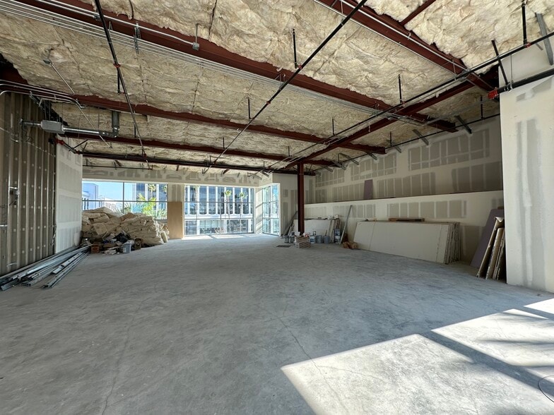 More Photos Of 4625-4635 Admiralty Way, Marina Del Rey Unknown For Lease