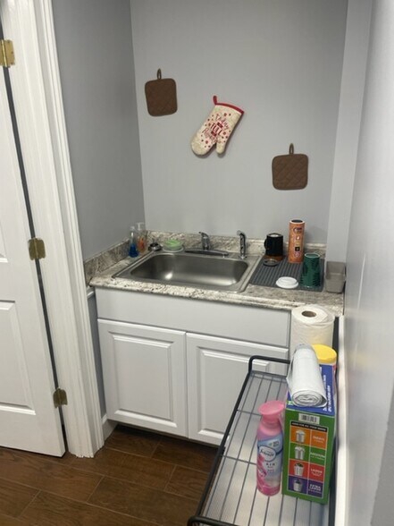 More Photos Of 1640 Powers Ferry Rd SE, Marietta Office For Lease