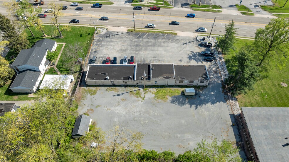 More Photos Of 10227 Lincoln Trl, Fairview Heights General Retail For Sale