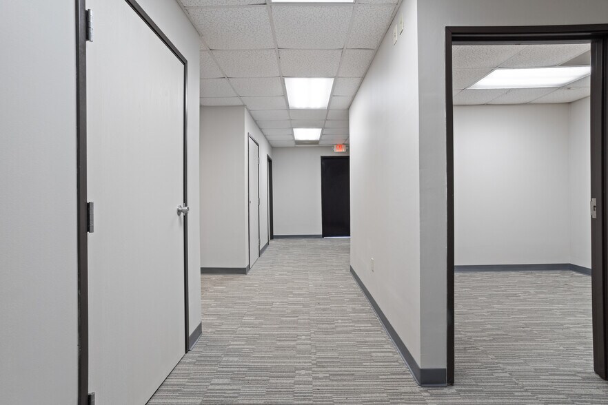 More Photos Of 282 Lameuse St, Biloxi Office For Sale