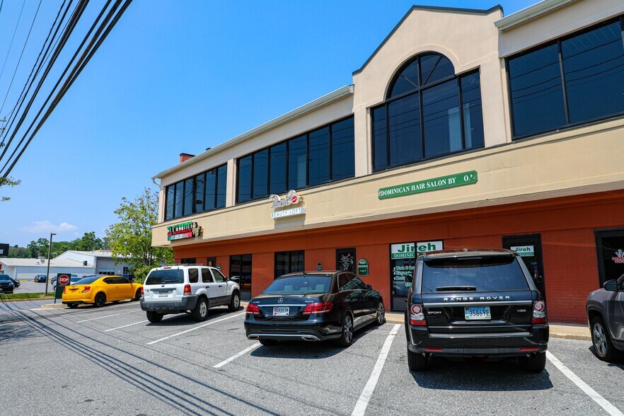 More Photos Of 10201-10219 S Dolfield Rd, Owings Mills General Retail For Lease