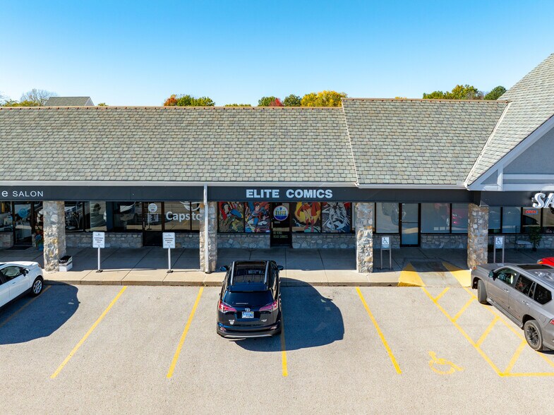 More Photos Of 11800-11922 W 119th St, Overland Park Unknown For Lease